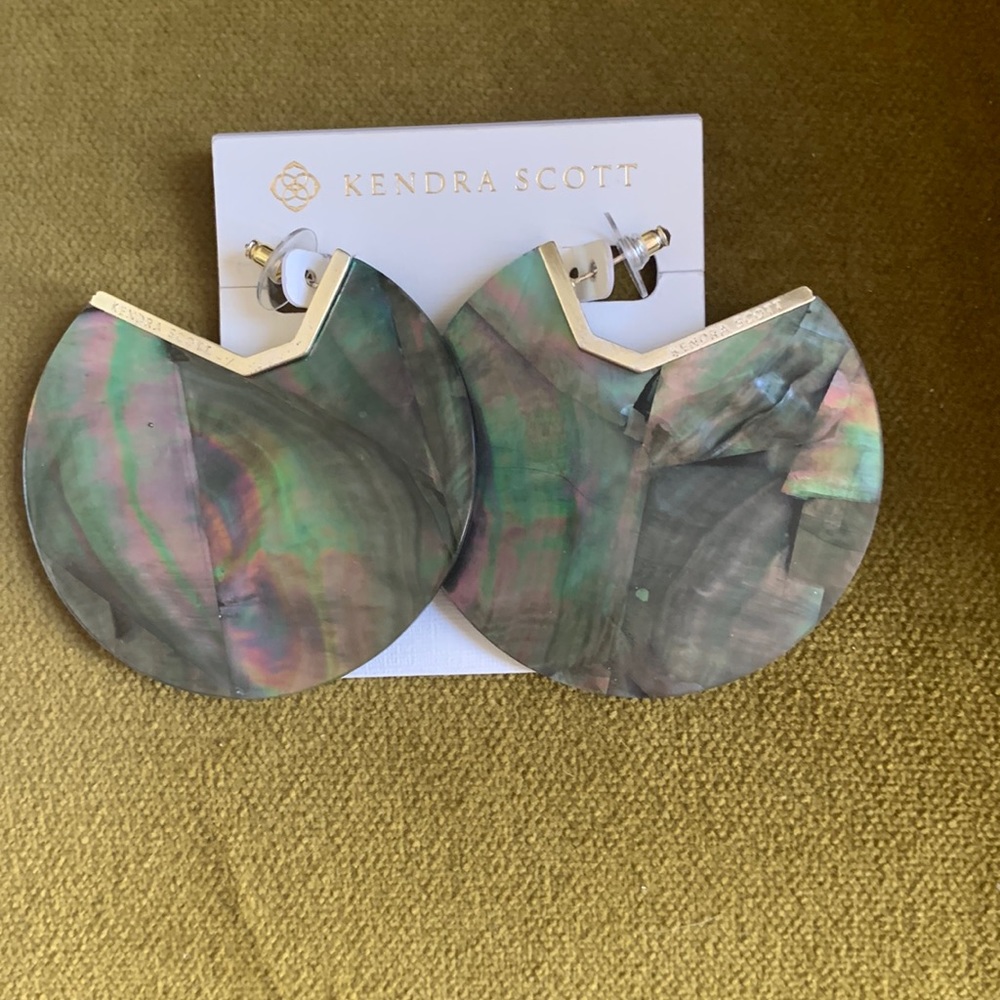 Kendra Scott brand new earrings.